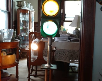 Traffic Signal Reading Lamp