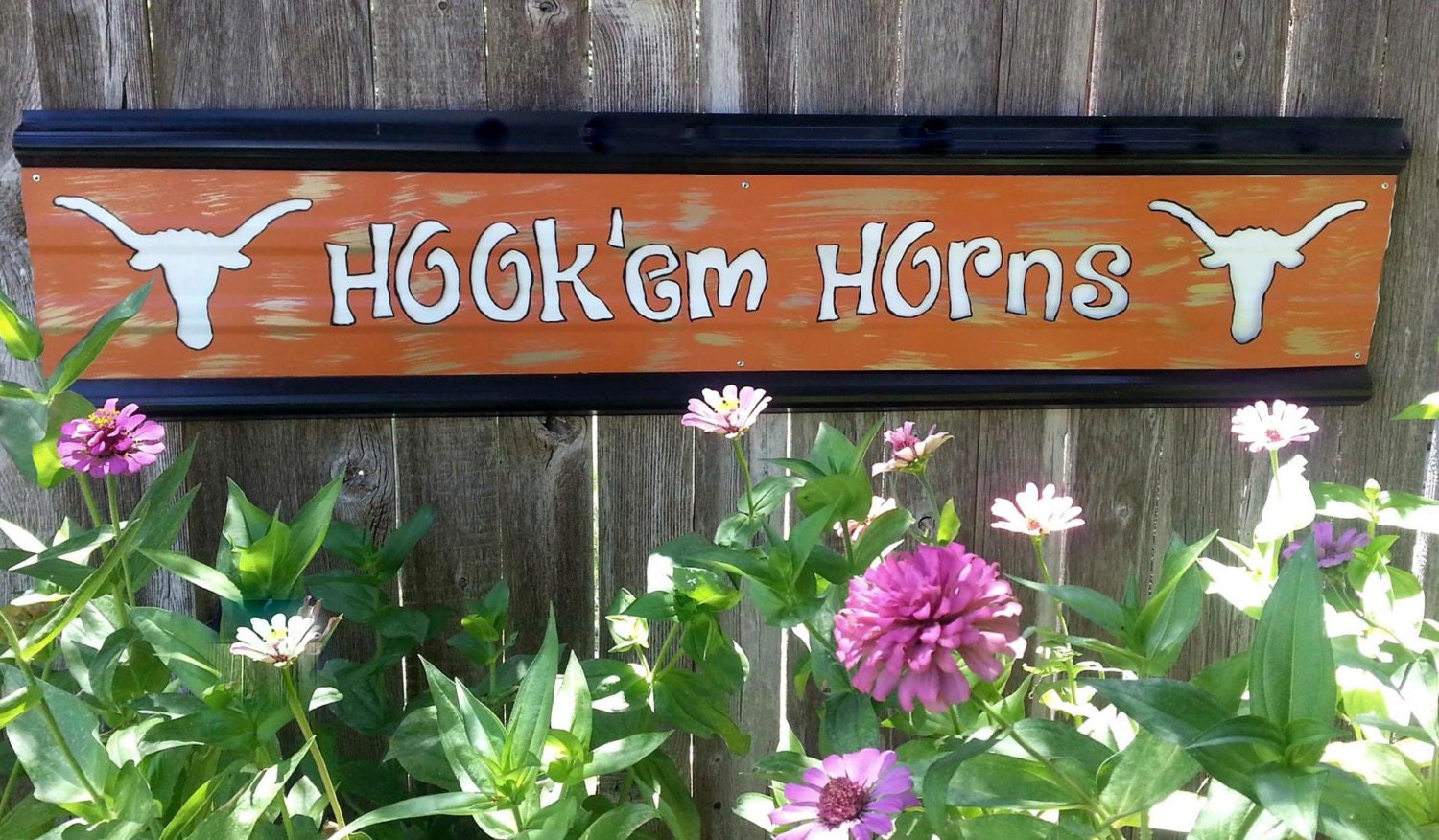 Texas Longhorn Hook'em Horns Metal Sign by JuliesWayOutWest