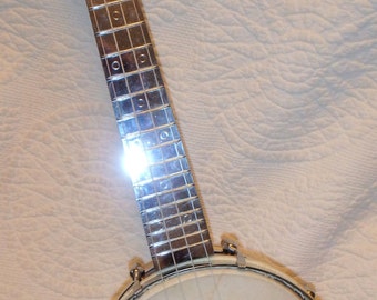 Werco Blue Sparkle Banjo Ukulele