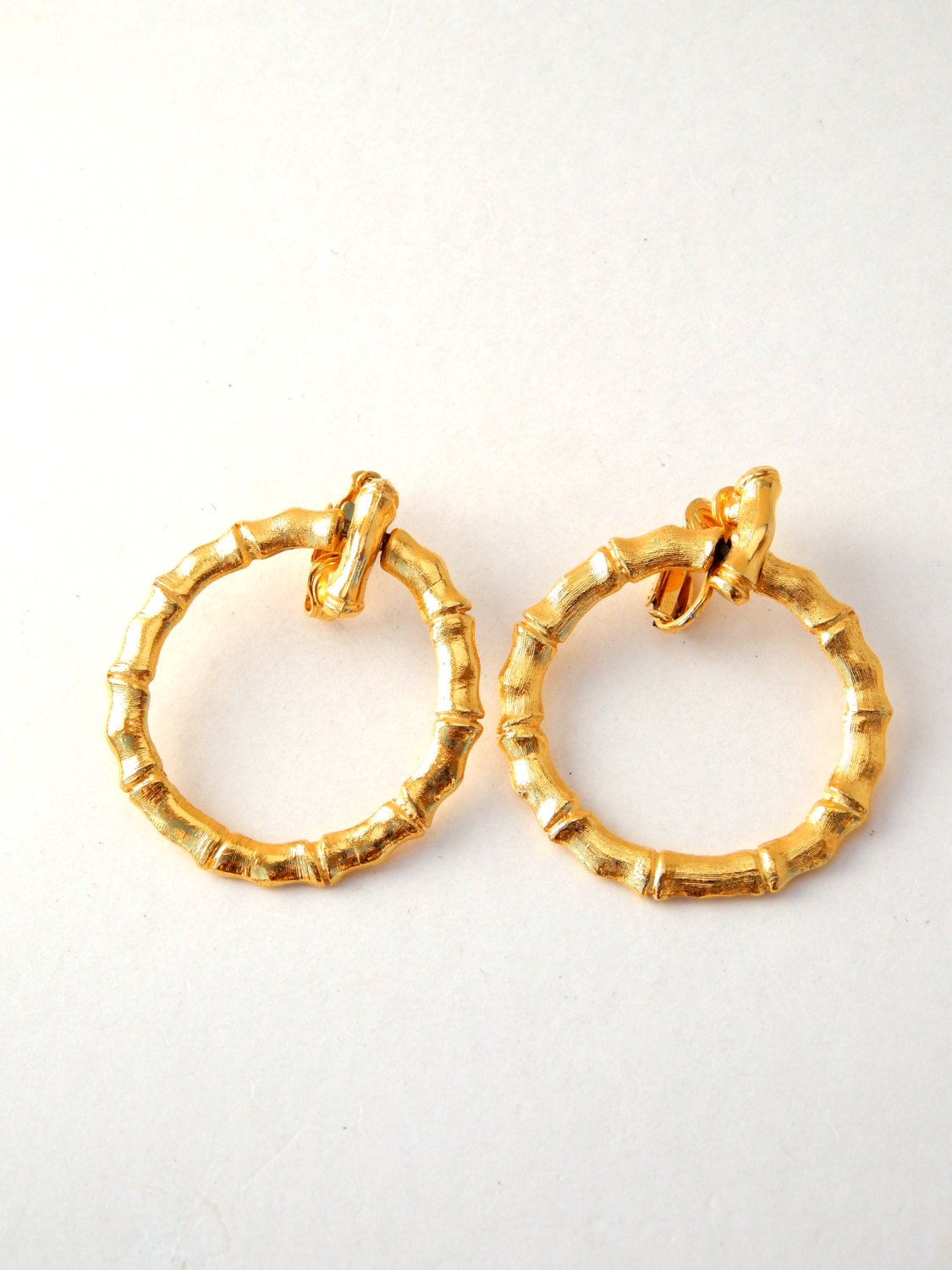 Vintage Big Dangly Bamboo Hoops Earrings ClipOns Gold Tone