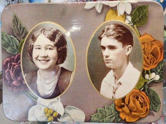 Celluloid Photo Cottage Chic Home Decor Easel Back Tin Photo Photograph 1920s Art Deco Flower Rose Frame Tinted Images Photo Couple Antique