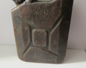 Vintage military gasoline can 1944 - WWII- Jerrycan- original World war II