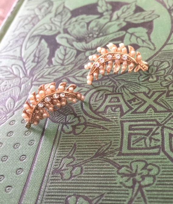 Seed Pearl Leaf Motif Victorian Screw Back Earrings