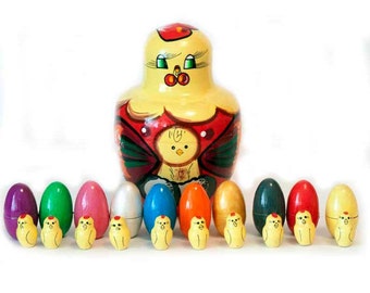 Easter Gift Hen with Ten Chickens in Eggs Russian Nesting Doll