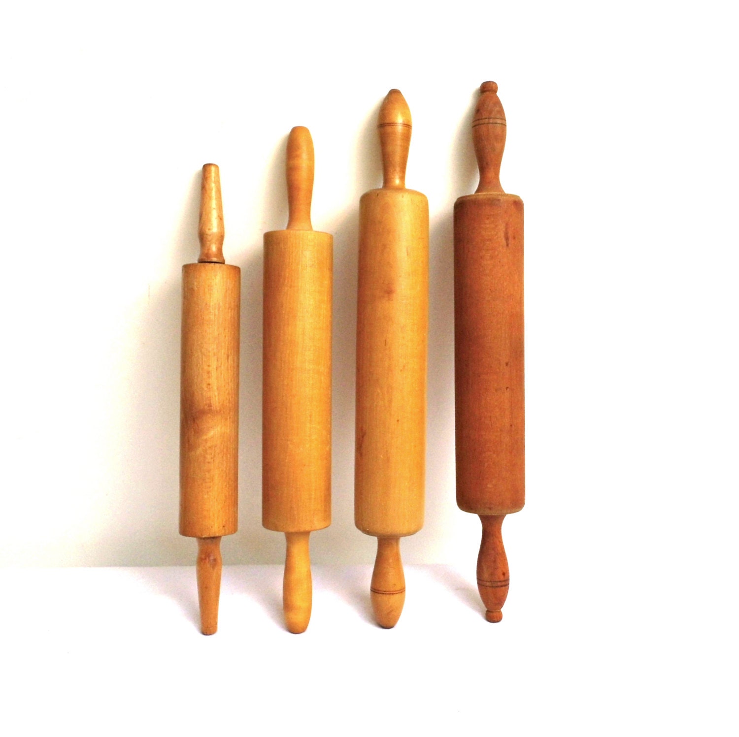 Set 2 Vintage Rolling Pin Wood Dough Roller Farmhouse Decor