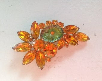 Juliana D&E Green Pillowcase and Topaz Rhinestone Brooch 0473