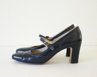 1950's Vintage Black Suede High Heel Pumps Shoes with Open