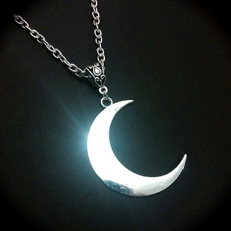 Silver Crescent Moon Necklace