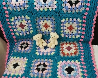 Baby crochet blanket. Baby Shower Gift. Bright colors baby crochet blanket. Granny square crochet blanket. Baby Girl crochet blanket.