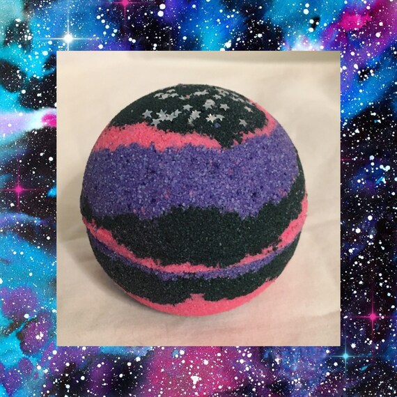 1 Galaxy Bath Bomb. No staining on skin or by dreamdropbathbombs