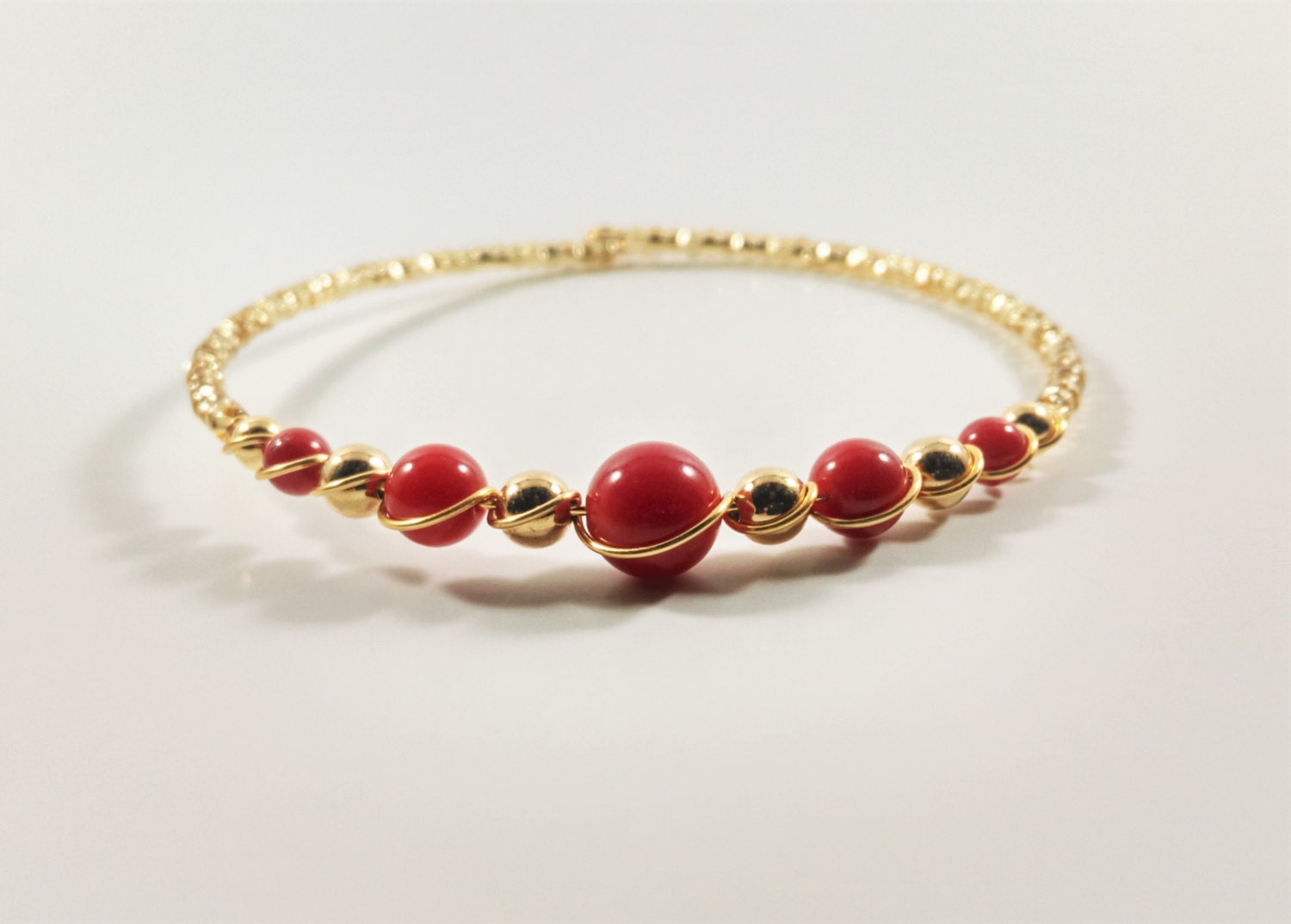 Red gold bracelet scarlet red bamboo coral beaded memory wire
