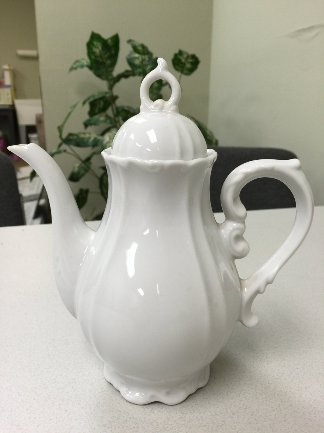 Antique Vintage Tea pot  Coffee  pot  White Ceramic 