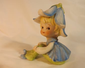 FREE SHIPPING vintage pixie elf figurine (Vault 14)