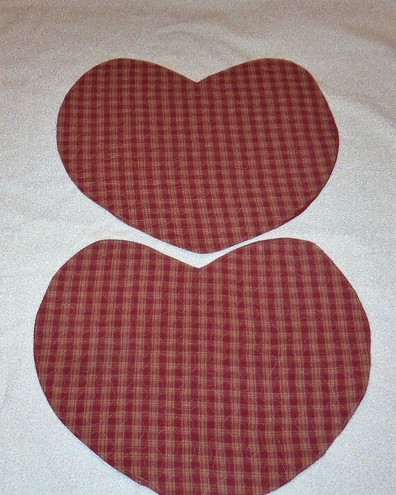 Handmade Quilted Placemats Heart Shaped Red by entirelyhomemade