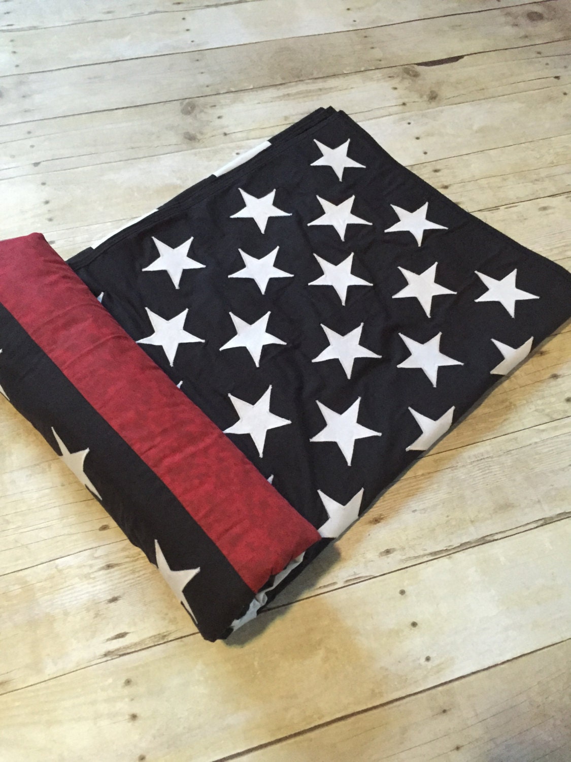 thin-red-line-american-flag-quilt-military-firefighter