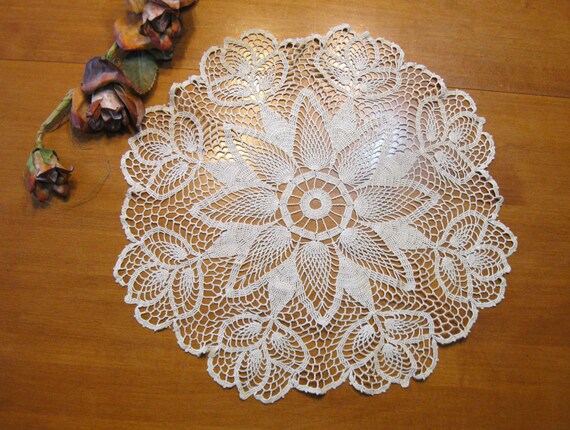 vintage pineapple crochet doily ecru shabby chic french vintage pineapple crochet doily ecru shabby chic french