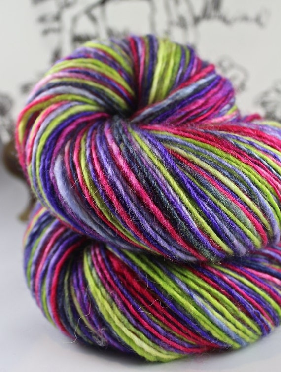 Mauve thread (Dutch Edition)