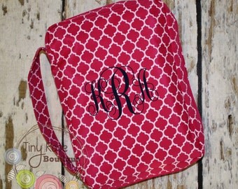 Personalized Bible Case Cover -Monogrammed Pink Quatrefoil Bible Travel Case