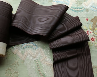 1.5 yards Antique silk moire ribbon 4 " wide deep brown excellent condition bonnet mourning millinery hat trim victorian civil war Dickens