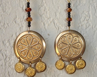 Boucles d'oreilles Celtiques et mini-perles noires et perles à facettes