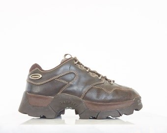 90s Chunky Black Leather Platform Sneakers / Women's Size 9.5 US - 40 Eur - 7.5 UK