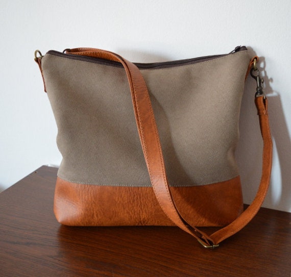 Crossbody bag in taupe and tan Everyday purse Shoulder bag