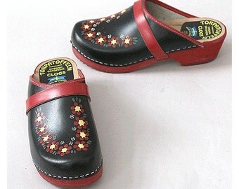 Painted Clogs swedish us6 fr37