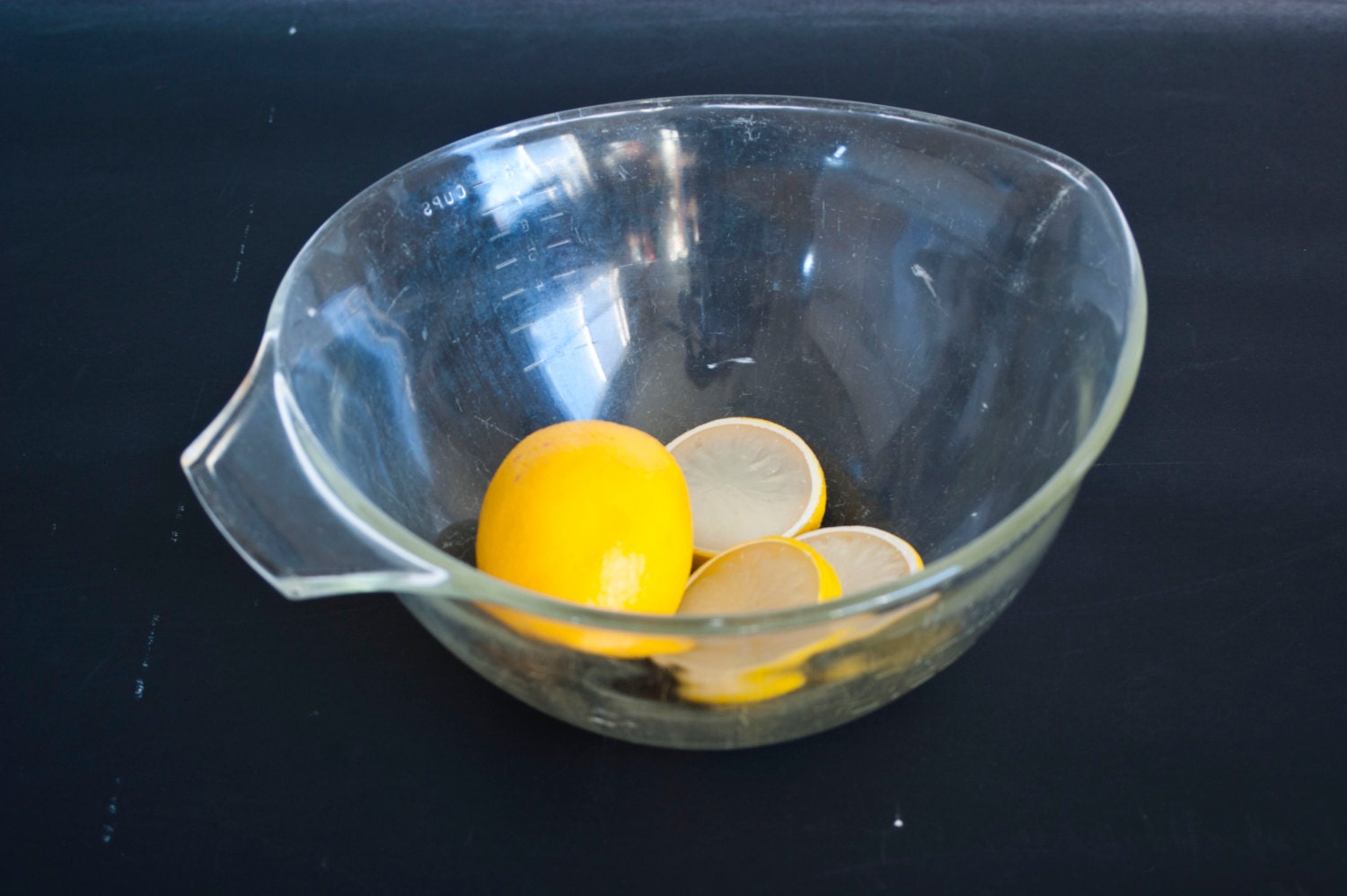 Pyrex Teardrop Mixing Bowl Clear Glass Pour Spout