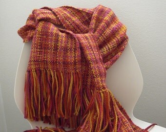 HAND WOVEN SCARF