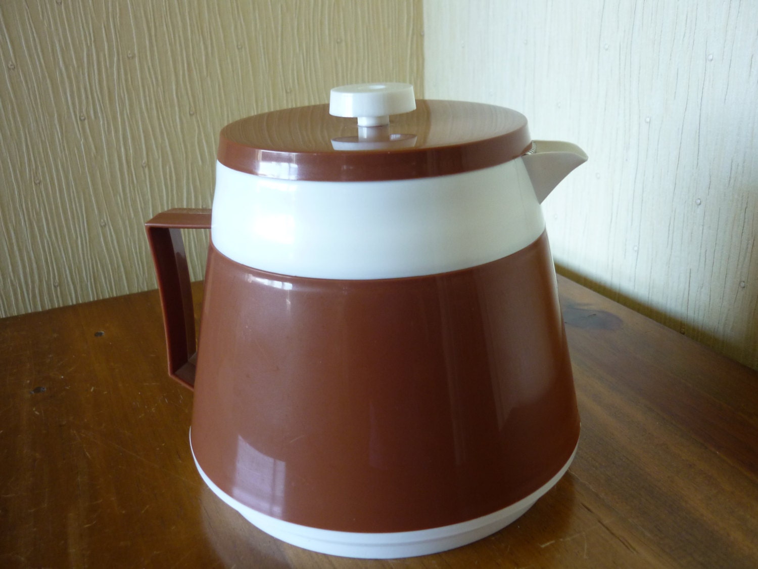 Retro Thermal Welware Jug/Teapot/ Cordial Picnic Camper