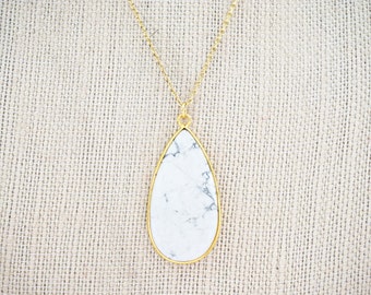 White Marble and Gold Pendant Necklace
