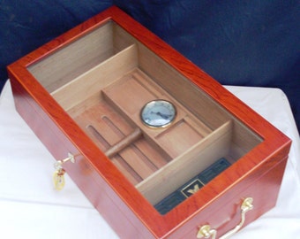 teca umidificatore per sigari in mogano di ciliegio, showcase own cigar humidor made in mahogany of wood of cherry