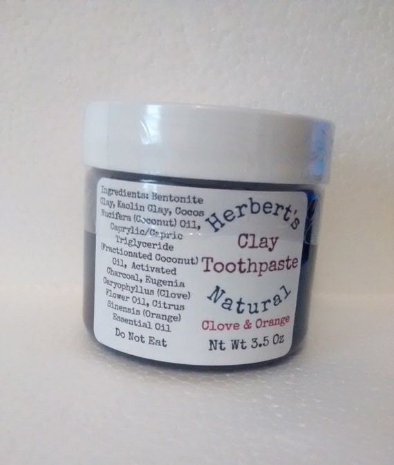 Natural clay toothpaste made with clove orange bentonite