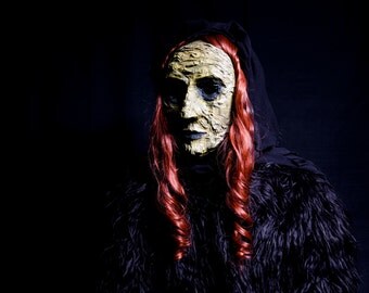 Mask paper mache / witch green / red hair / Lady old