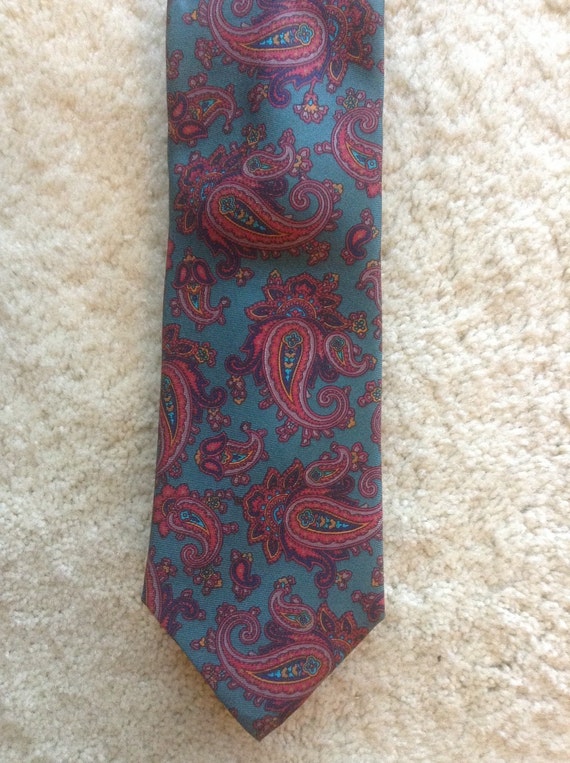 Paisley Man Tie / Made in USA Silk Necktie / Free Shipping
