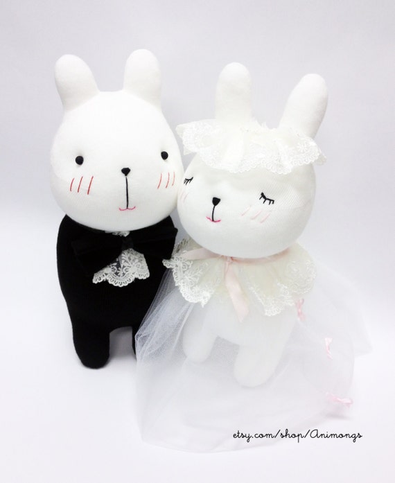 bride and groom stuffed animals