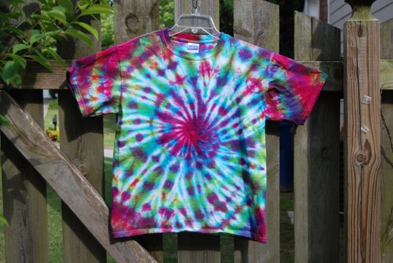 Items similar to Kids Cool Toned Rainbow Tie Dye Shirt- Size Large on Etsy