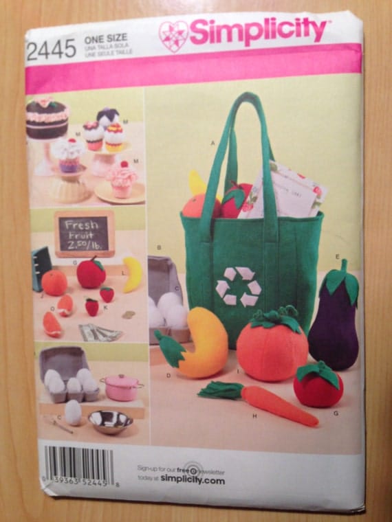 Simplicity 2445 Sewing Pattern Felt Play Food, Egg Cartoon and Bag Childrens Toy