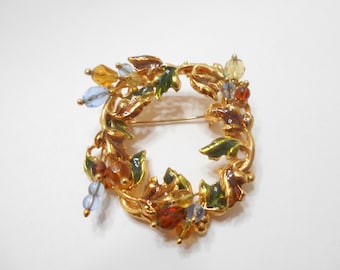 Vintage KC (Kenneth Cole) Wreath Brooch (8718)