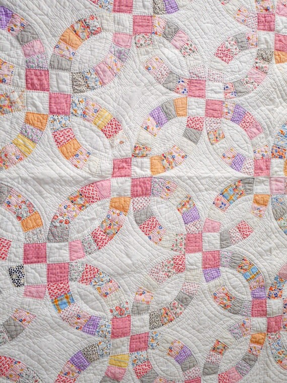 Antique Quilt Vintage Pink Double Wedding Ring Quilt 87x70