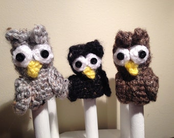 Owl finger puppets, inspire their imagination - crochet, perfect for the classroom or daycare