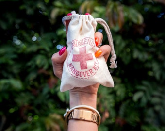 Hangover Kits | Bachelorette Party Favor | Hangover Kits | Wedding Favor Bags | Bachelorette Bags| Design Emergency l Kit