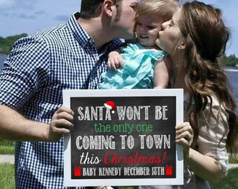 Christmas Pregnancy Announcement // Christmas Pregnancy Reveal // Santa Coming To Town // Pregnancy Announcement // Pregnancy Reveal