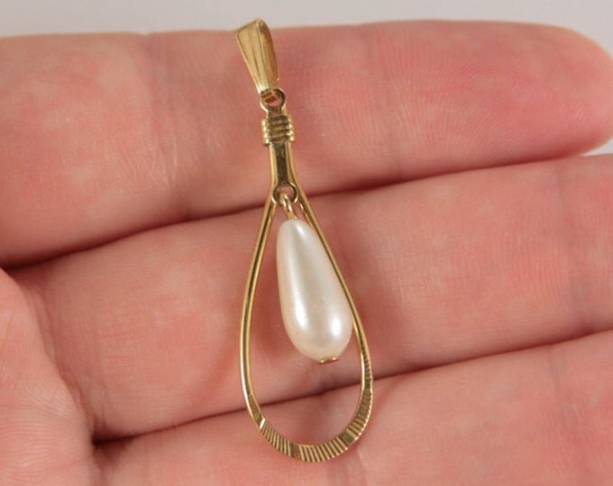 Pearl Drop Pendant necklace Gold Plated Pearl Drop Vintage Pearls Jewelry Online Gift For Best Friend