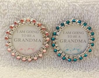 Grandma To Be Pin, Grandmother To Be Jewelry, Baby Shoes Pin, Swarovski Rhinestones Bling Mom Pin, Baby Shower Gift, New Grandma Gift