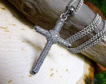 Round Cubic Zirconia Cross Pendant .925 Silver Necklace