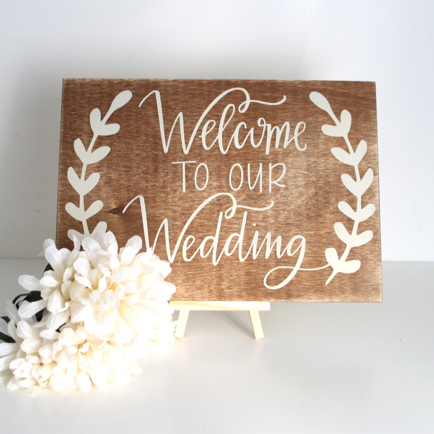 Открытки Welcome to our Wedding. Свадебный велком 2021 из дерева. Wedding sign. Табличка и на свадьбу круглая Wedding Day.