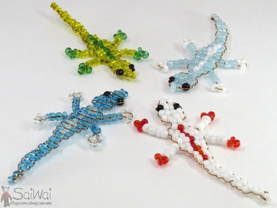 Beaded Lizard Keychain: 4 Colorful Tiny Gecko Mini Glass