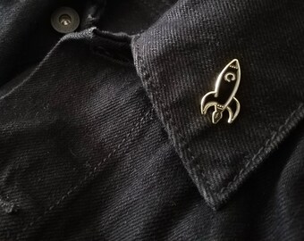 Rocket Black & Polished Gold - Enamel Pin