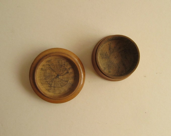 Vintage treen engagment or wedding ring box, snuff box, patch box, stamp box, round mushroom shaped box